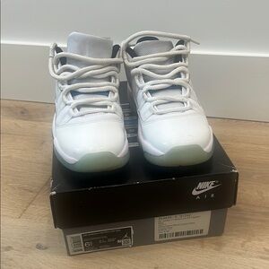 Nike Air Jordan 11 Retro Low GS “Legend Blue” 2021